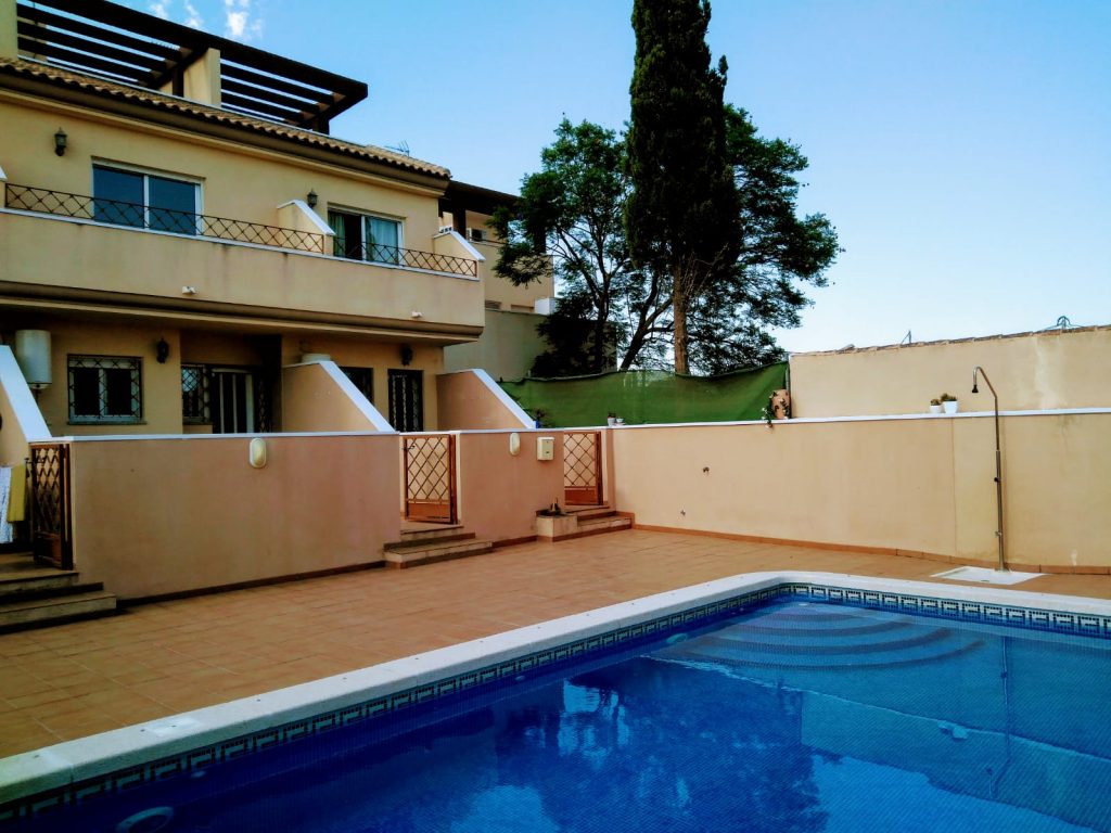Properties in Murcia, Spain, with swimming-pool and close to the coast!
